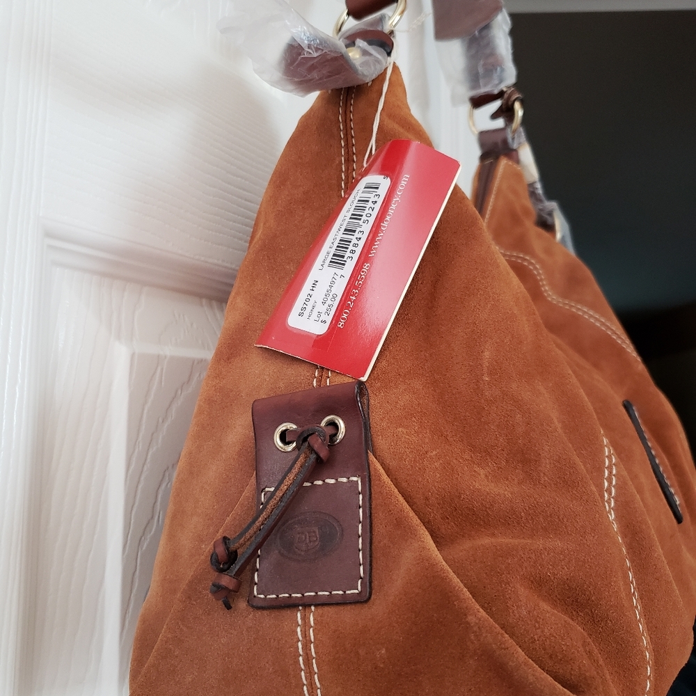 Dooney and bourke large hobo bag. - Picture 2 of 8